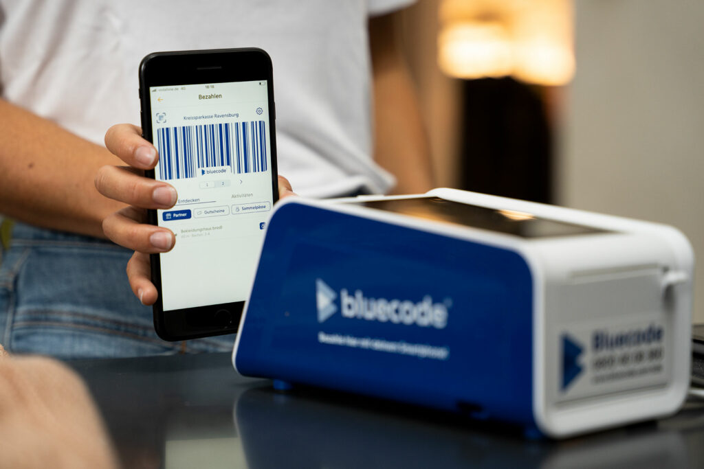Mobiles Bezahlen mit Bluecode, dem sicheren Bezahlsystem